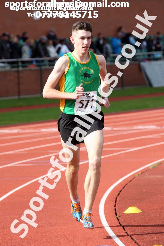 Mens under-20s 3000 metres, Northern Under-17s/U-15s and U13s Champs, Leigh Sports Village, Leigh. Photo: David T. Hewitson/Sports for All Pics